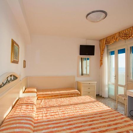 Hotel Imperial Каорле Екстер'єр фото