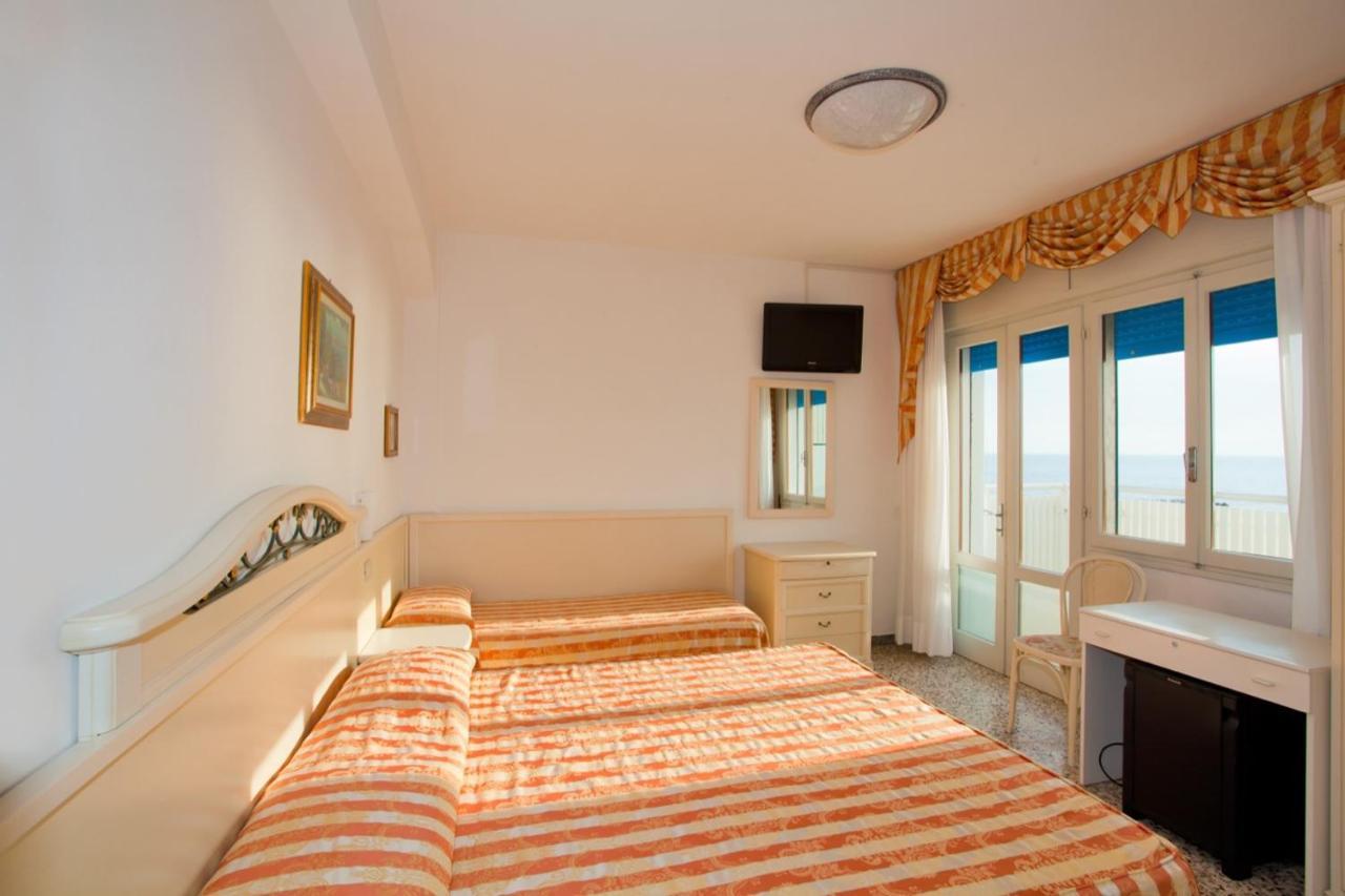 Hotel Imperial Каорле Екстер'єр фото
