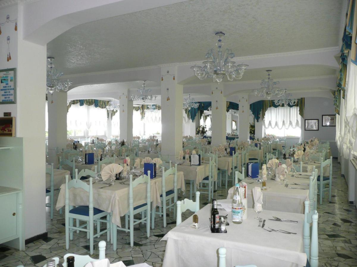 Hotel Imperial Каорле Екстер'єр фото